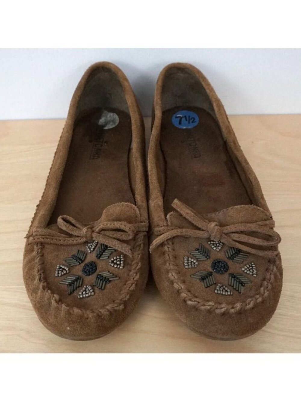 Minnetonka Brown Leather Beaded Tie Slip On Flats Moccasins Size 7.5